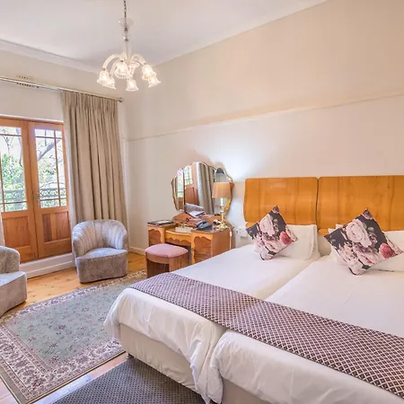 Montagu Country Hotel Exterior photo